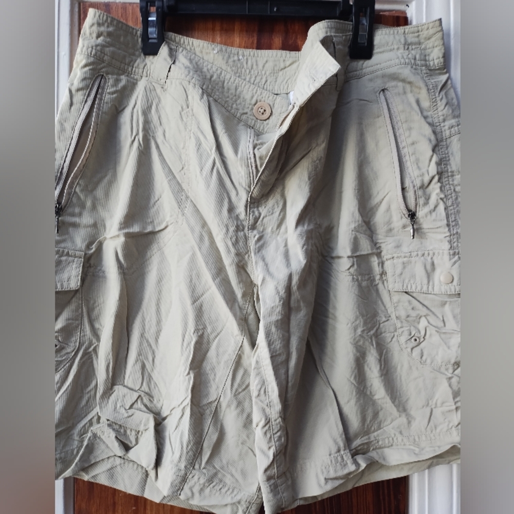 Women's Tan Columbia Hiking Shorts Size 12/10L EUC